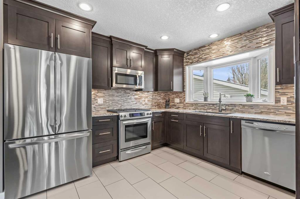 Additional image 6 of 1039 Cannock Road SW, Calgary, AB, T2W 1M6