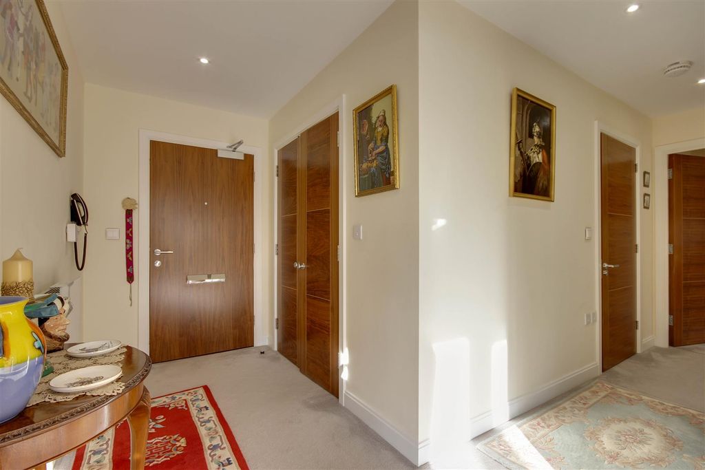 Additional image 5 of 2 bed flat for saleStapleton Court, Waller Grove, Swanland HU14