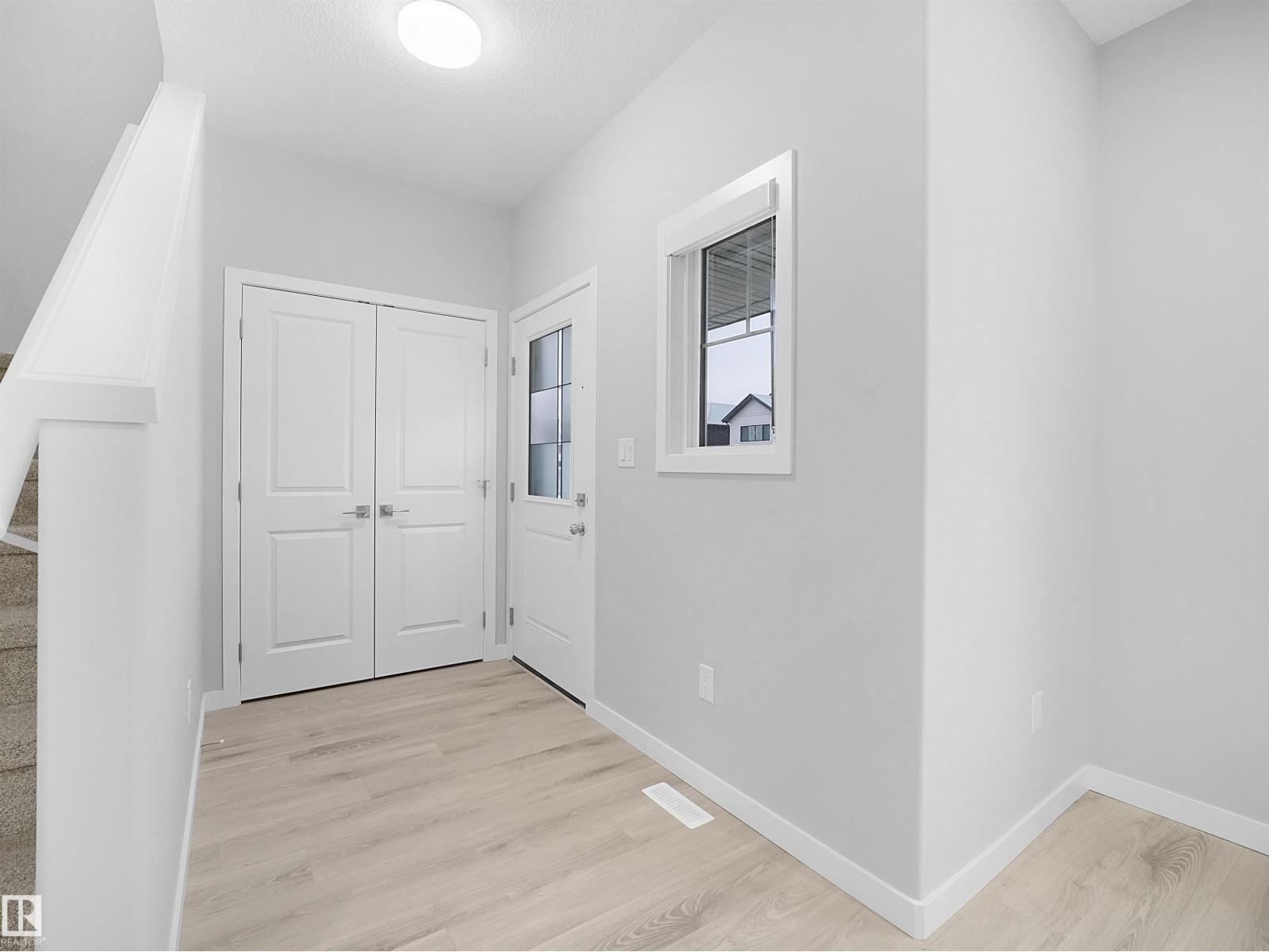Additional image 3 of 3272 Dallas Schmidt Drive NW, Edmonton, AB, T5E6Z9