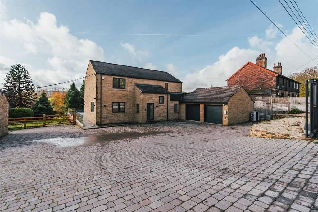 Additional image 3 of 4 bed detached house for saleStation Road, Hope, Hope Valley S33