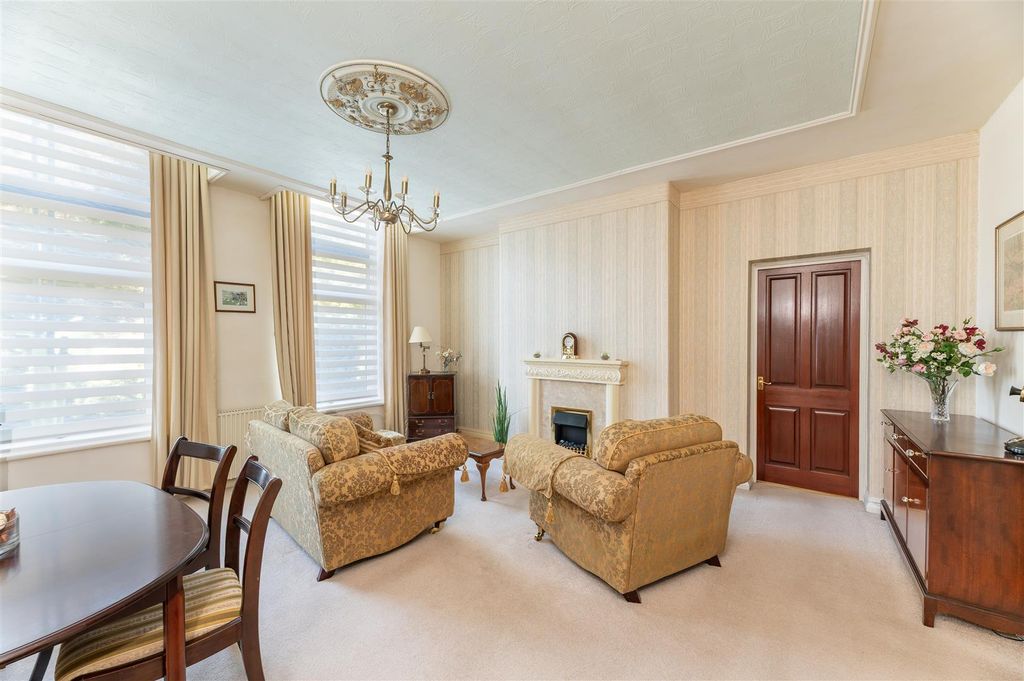 Additional image 2 of 2 bed flat for saleDeaconess Court, Queens Road, Ilkley LS29