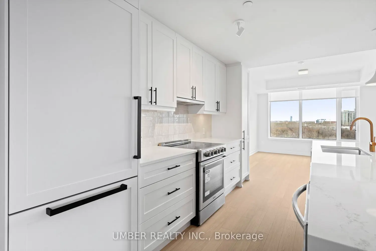 Additional image 4 of 360 Deschâtelets Avenue 706