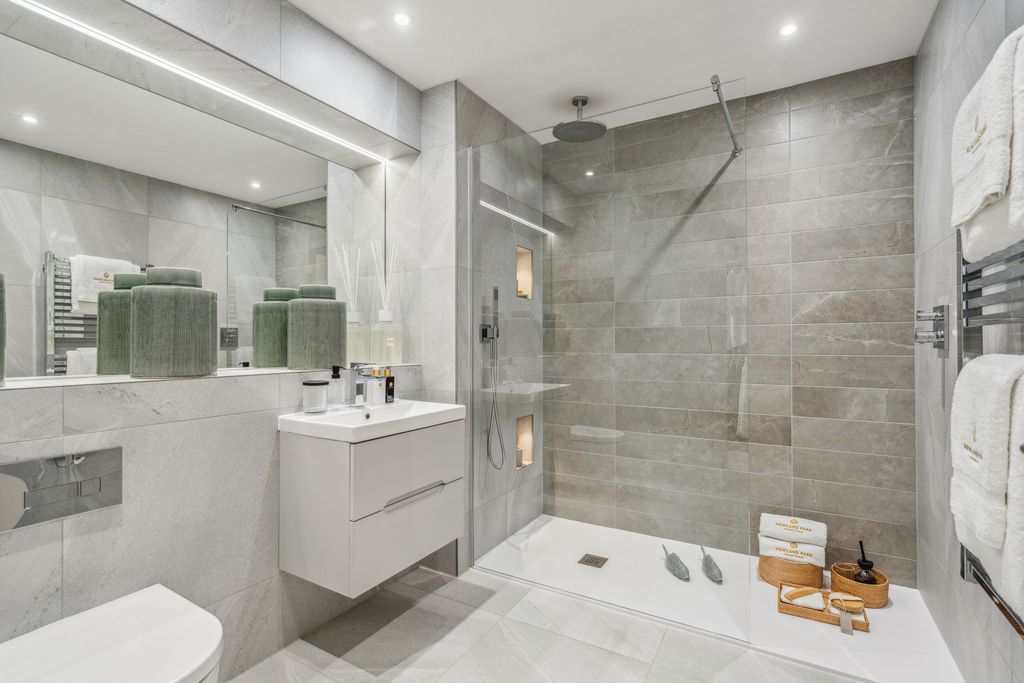Additional image 14 of 3 bed flat for saleGorelands Lane, Chalfont St. Giles HP8