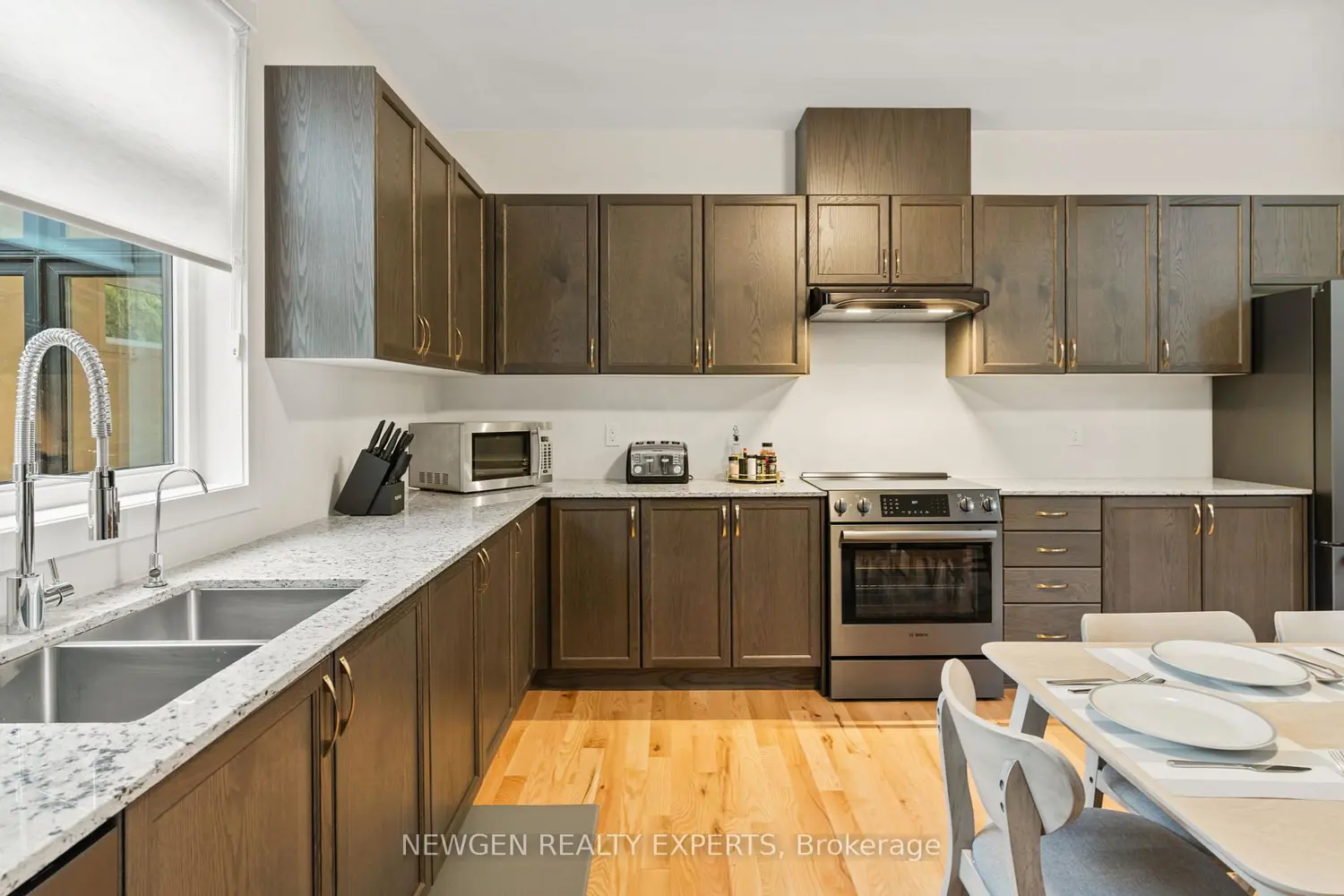 Additional image 9 of 1049 Greensview Drive