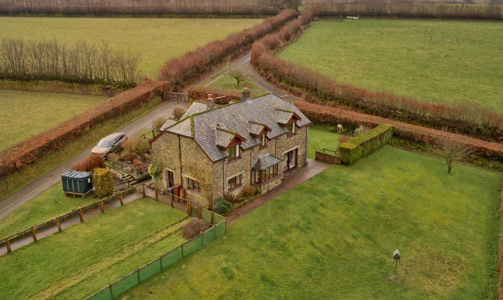 Farm for saleSouth Molton EX36 photo 2
