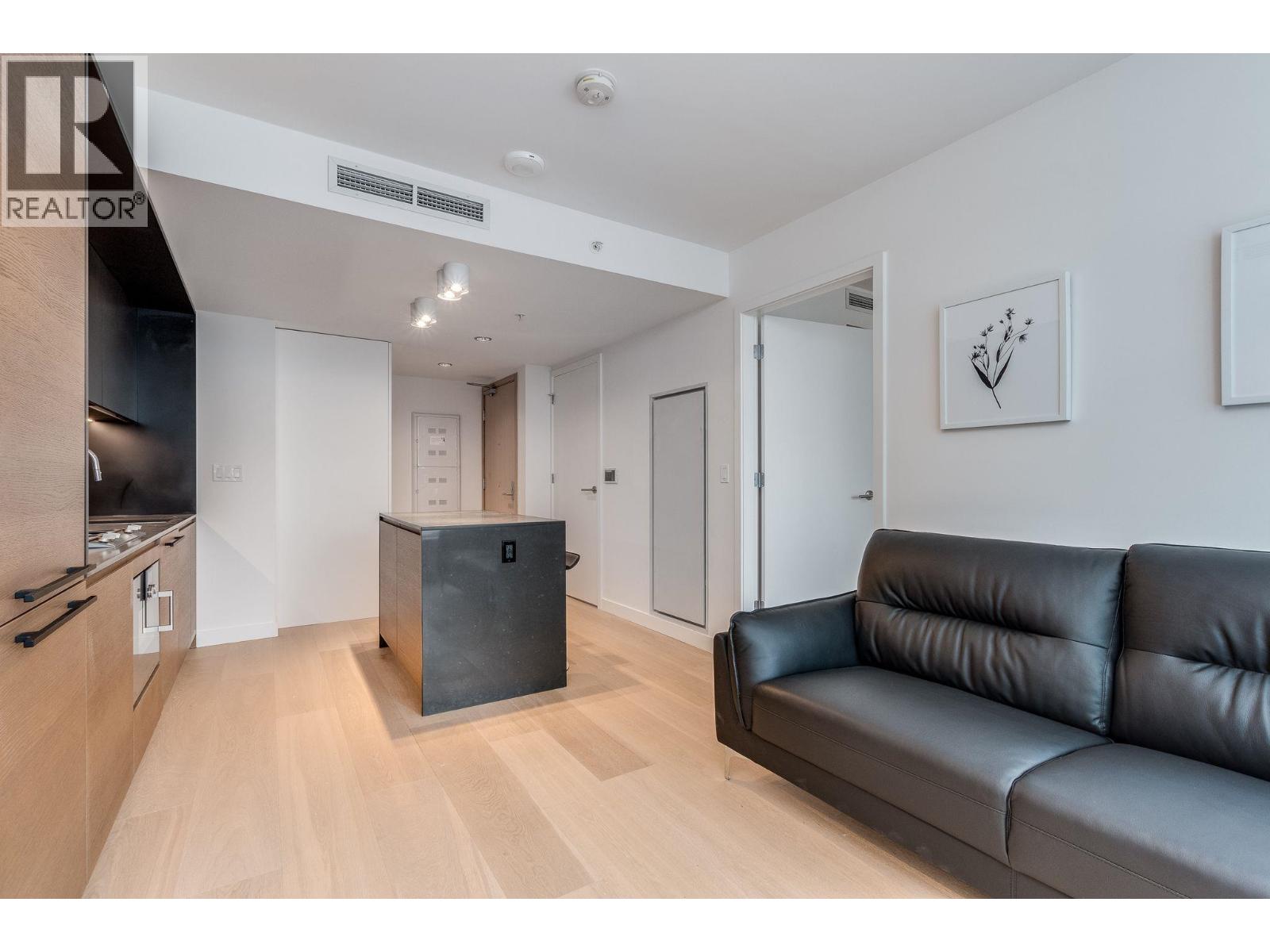 1002 1289 HORNBY STREET