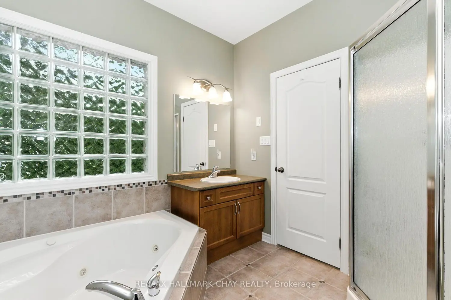 Additional image 13 of 32 Valleycrest Drive