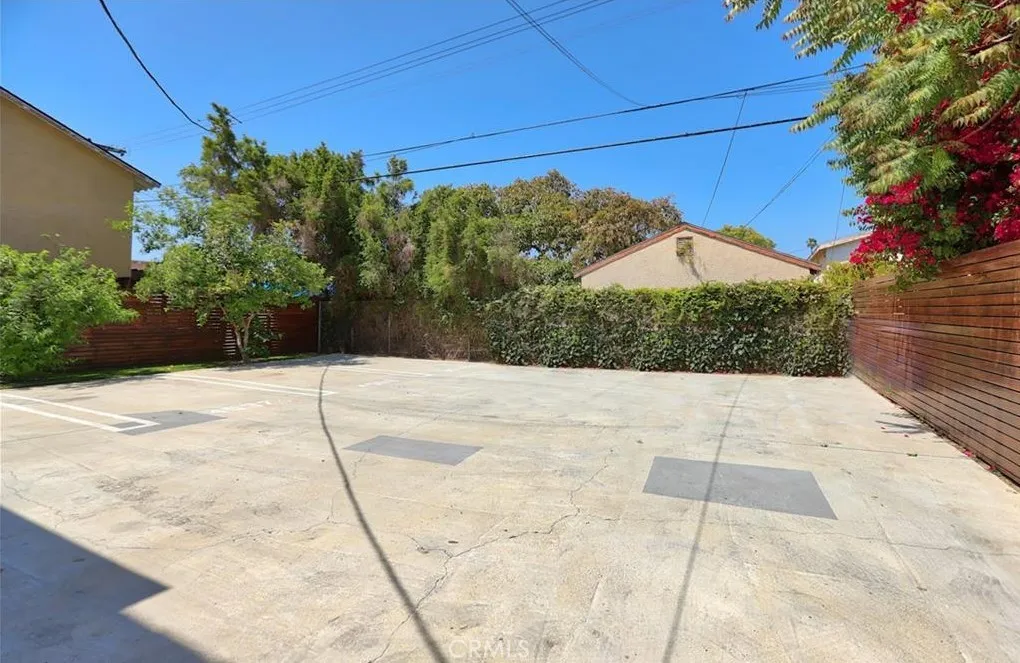 Additional image 46 of 4539 St Elmo Drive, Los Angeles, CA 90019