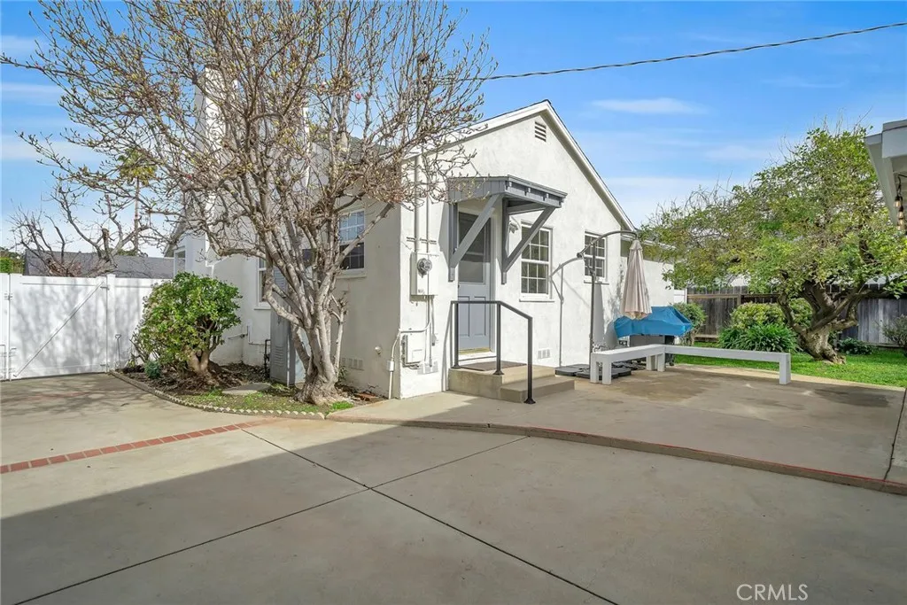 13958 Morrison Street, Sherman Oaks, CA 91423