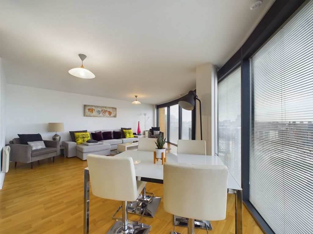 Additional image 7 of 3 bed flat for saleQueens Court, 50 Dock Street, Hull, East Riding Of Yorkshire HU1