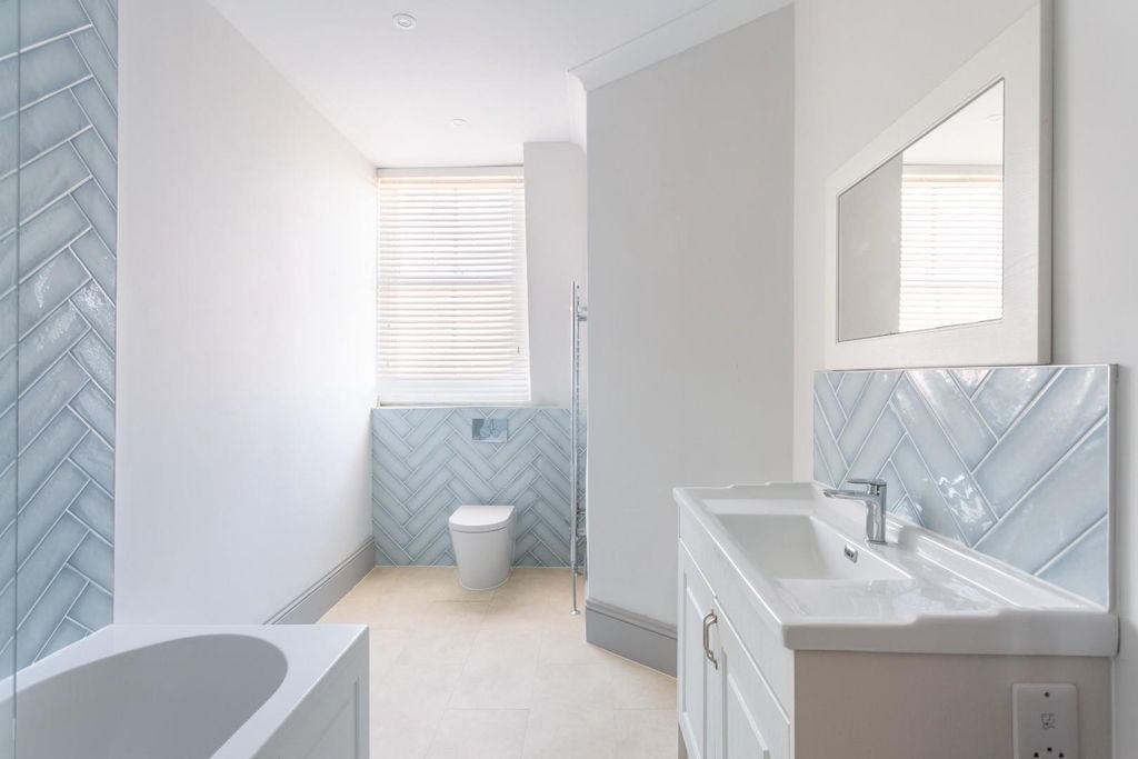 Additional image 15 of 4 bed flat for saleFirst Avenue, Hove BN3