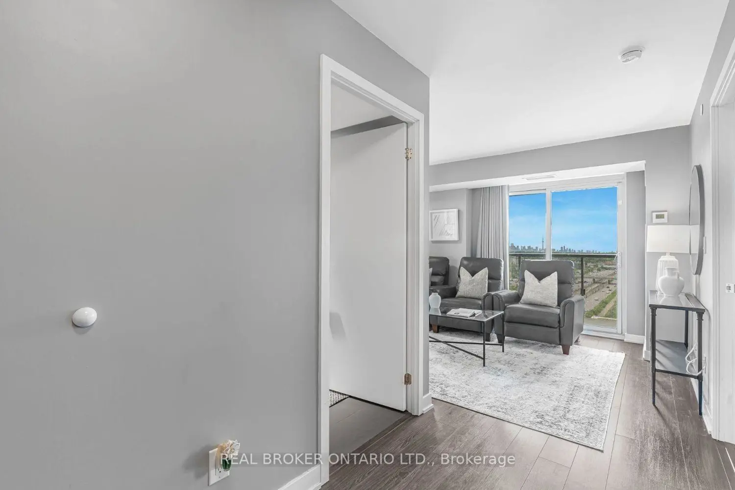 Additional image 4 of 160 Flemington Road 1304