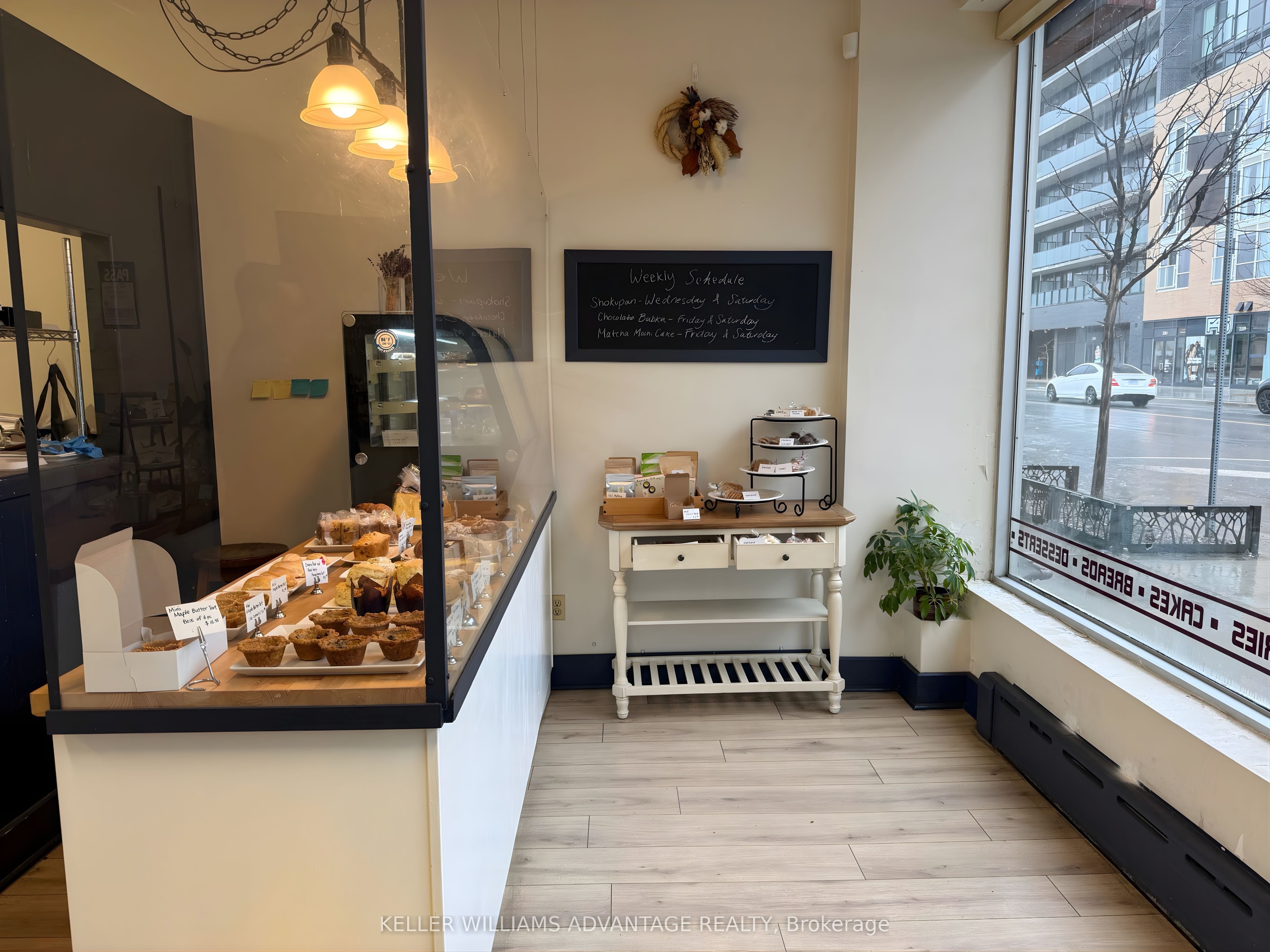 Additional image 5 of Main-2336 Danforth Avenue, Toronto, ON, M4C 1K7