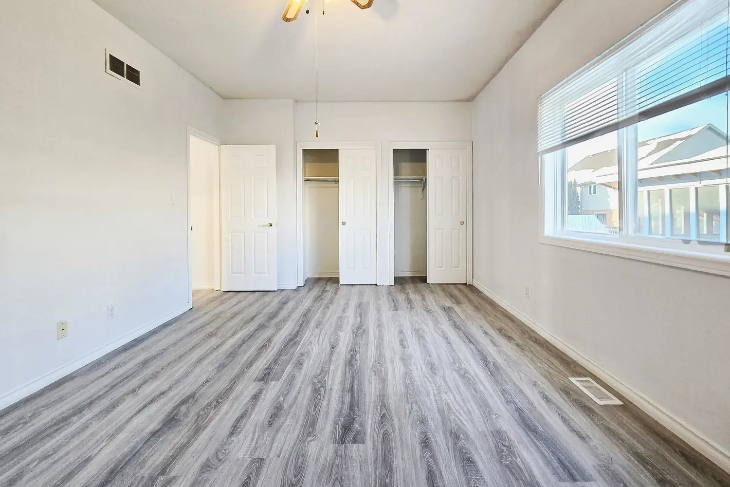 Additional image 7 of 11 Cozocar Crescent