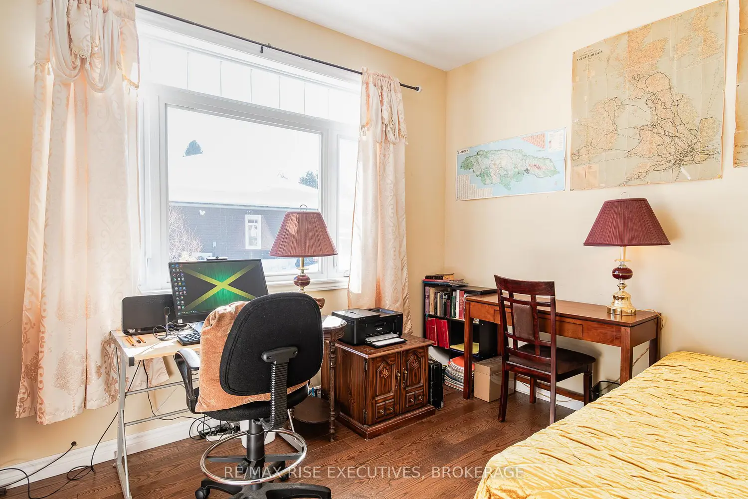 Additional image 6 of 7 Autumn Lane 4