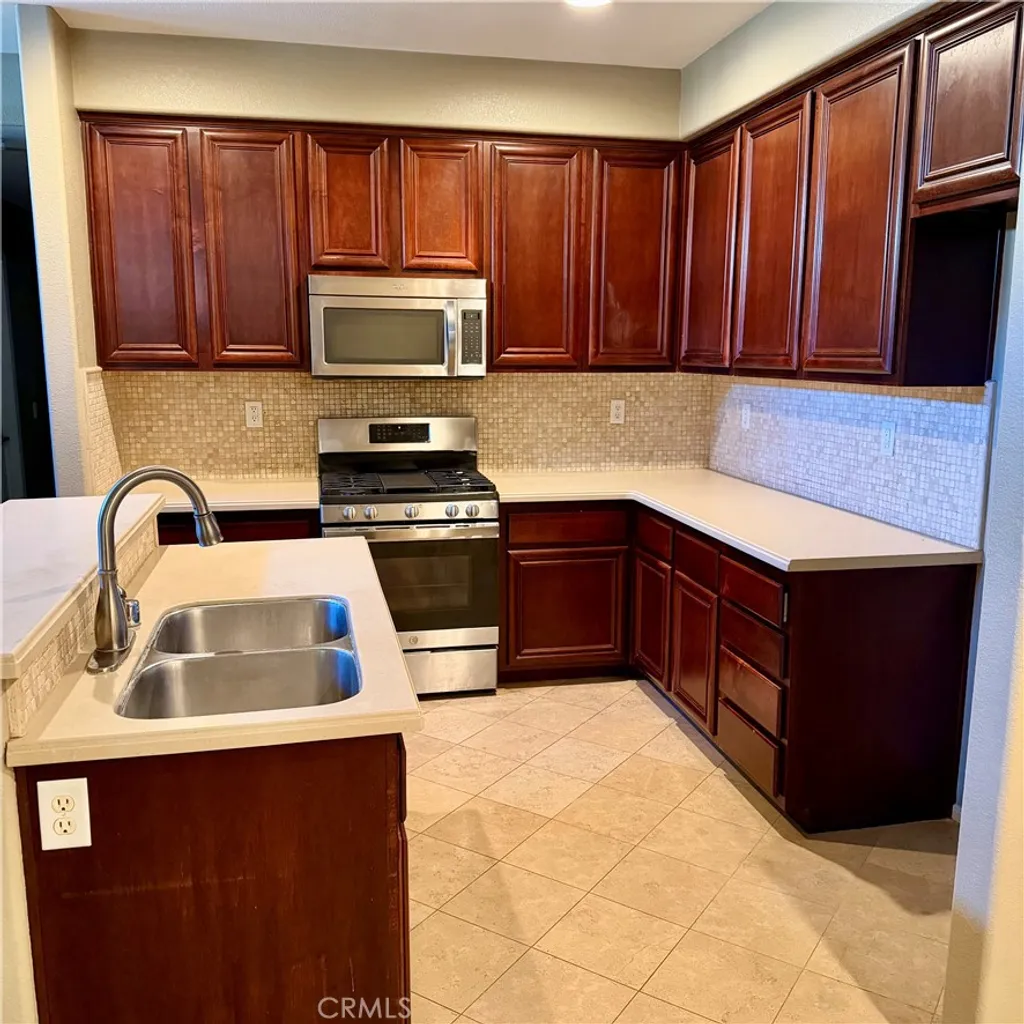 Additional image 4 of 4996 Arborwood Lane, Riverside, CA 92504