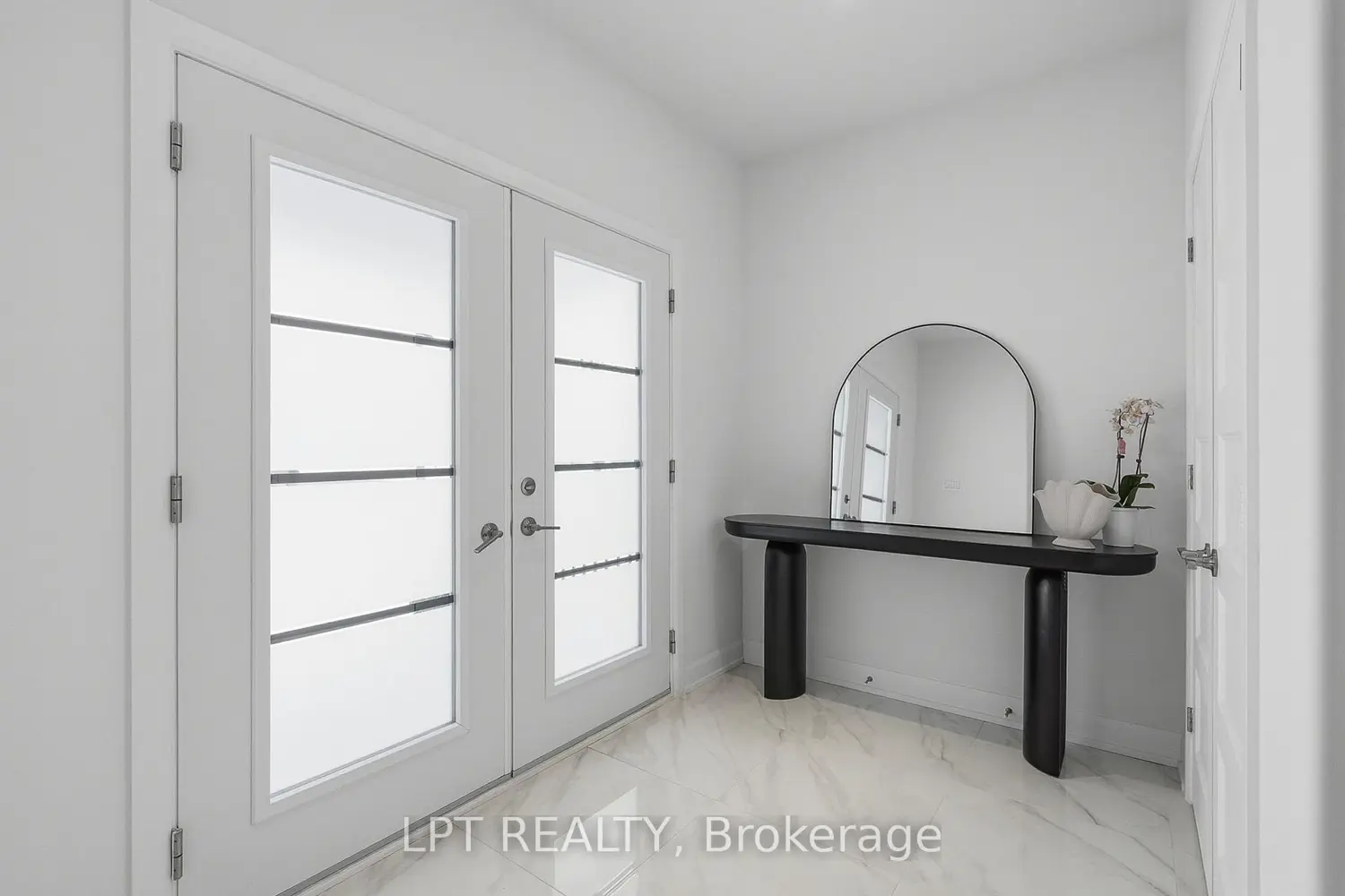 Additional image 2 of 301 Moonlight Drive