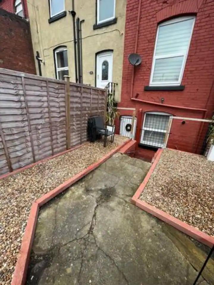 Additional image 11 of 1 Bed Flat, Cemetery Road, LS11, N1 7GU