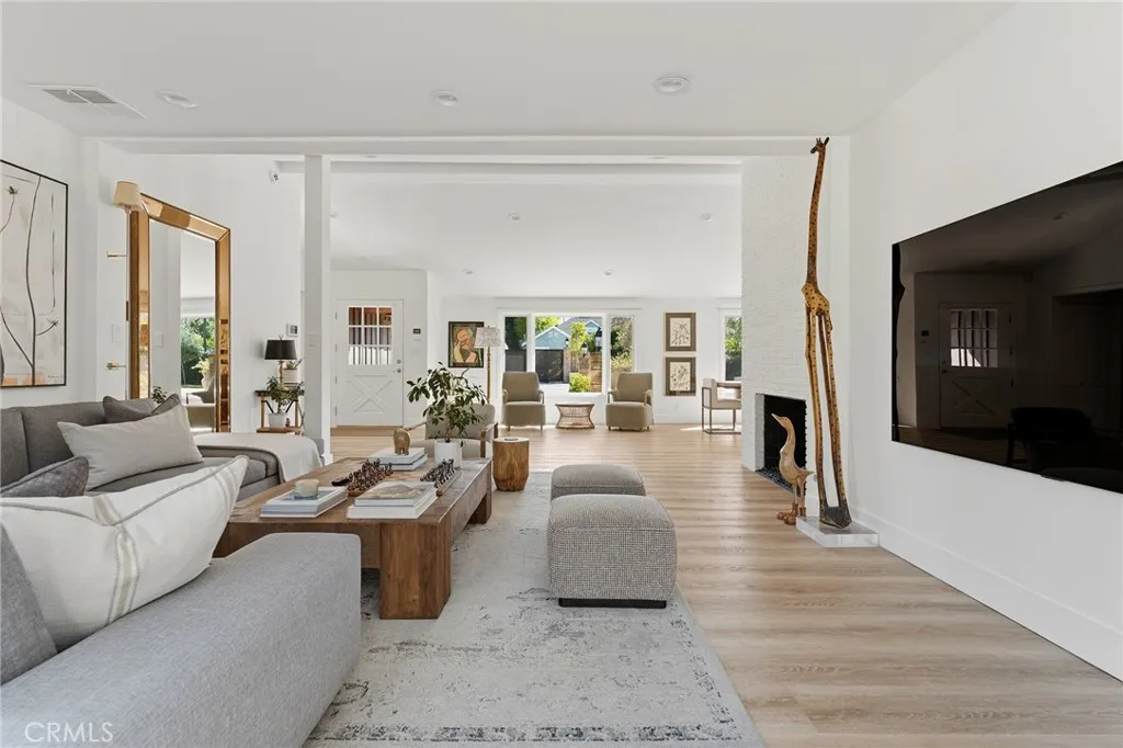 Additional image 10 of 23139 Erwin Street, Woodland Hills, CA 91367