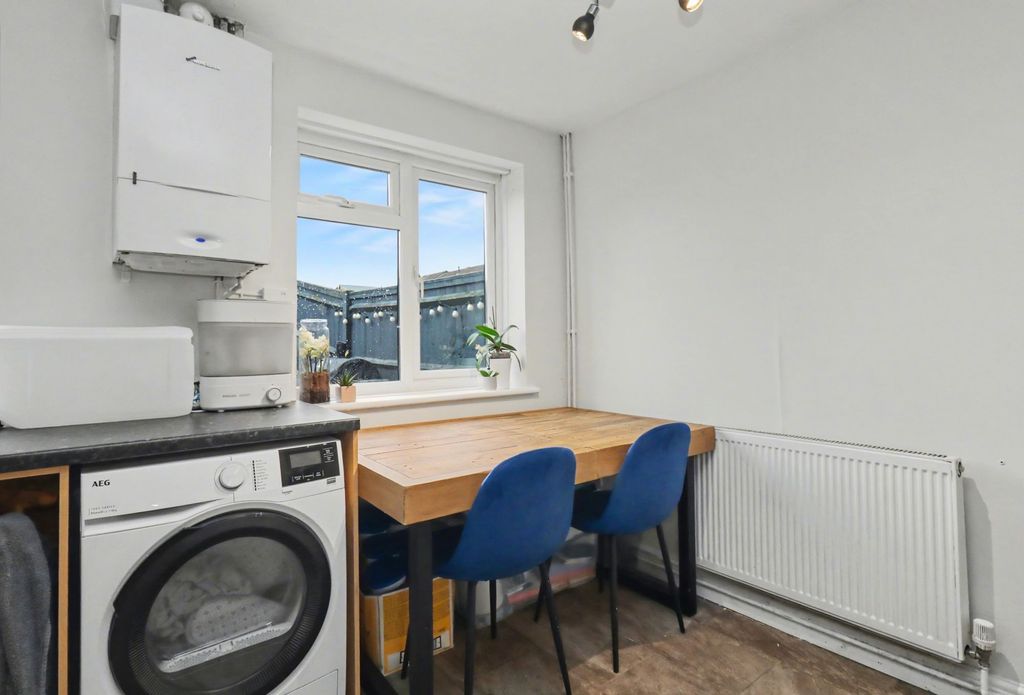 Additional image 6 of 2 bed terraced house for saleAmbleside, Botley SO30
