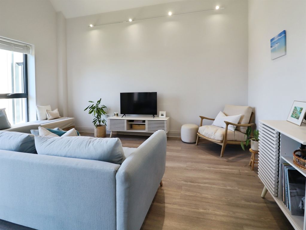 Additional image 3 of 1 bed flat for saleRest Bay, Porthcawl CF36