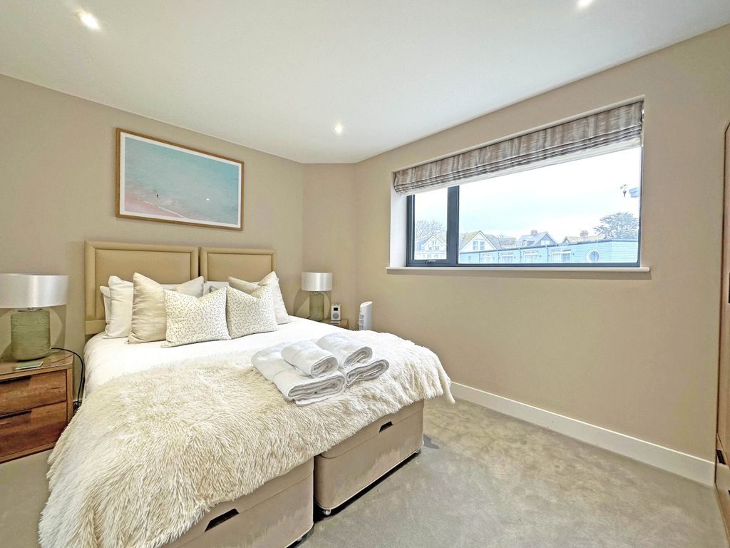 Additional image 13 of 3 bed flat for saleCliff Road, Falmouth, Cornwall TR11