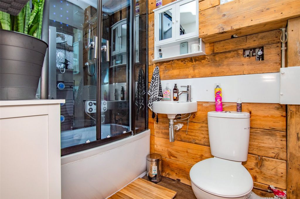 Additional image 31 of 8 bed flat for saleStone Street, Llandovery, Carmarthenshire SA20