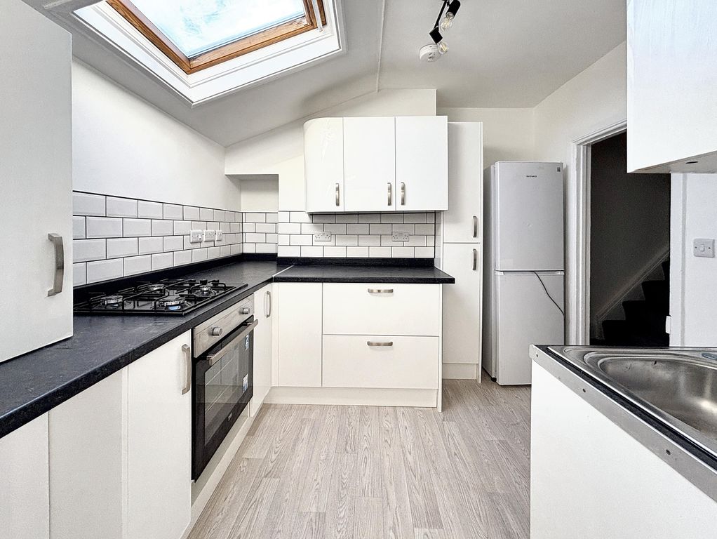 2 bed maisonette for saleSoundwell Road, Bristol, Gloucestershire, 4Qg, Gb BS16 photo 2