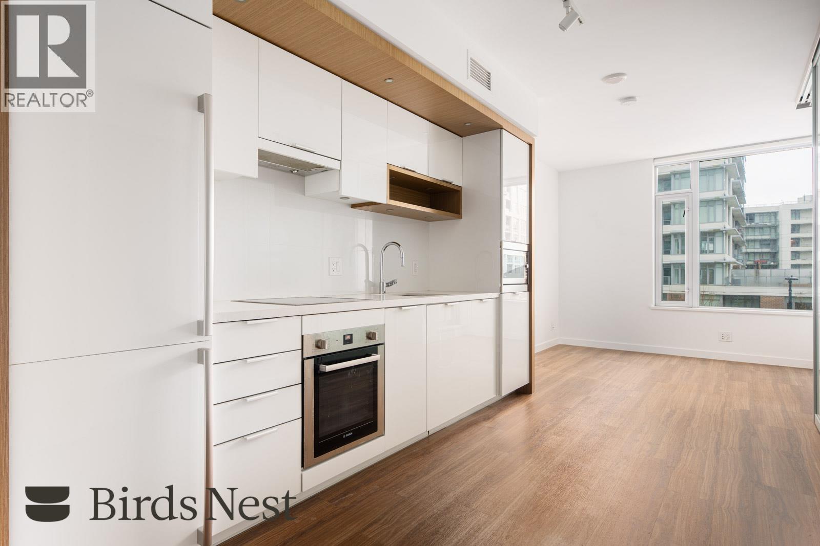 406 1661 QUEBEC STREET