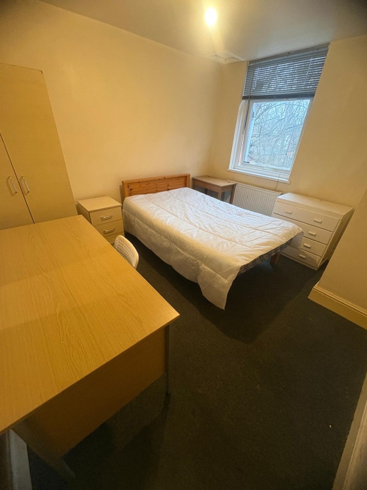 Room in a Shared House, Dawlish Road, B29, N1 7GU