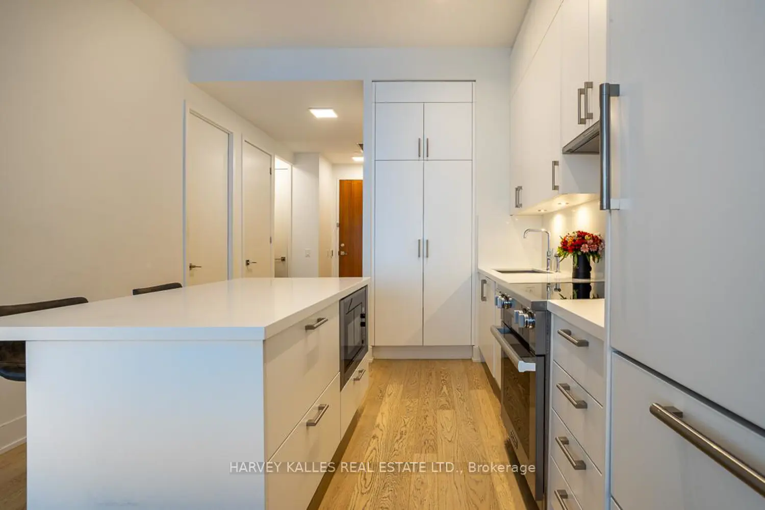 Additional image 2 of 111 St Clair Avenue 1013