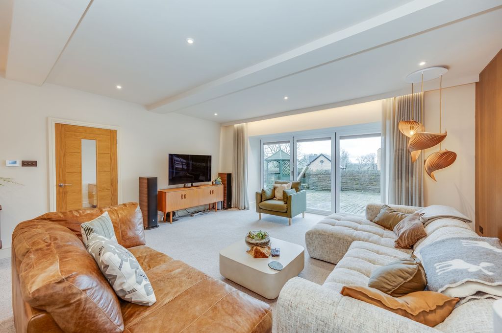 Additional image 4 of 4 bed detached house for saleManchester Road, Crosspool S10