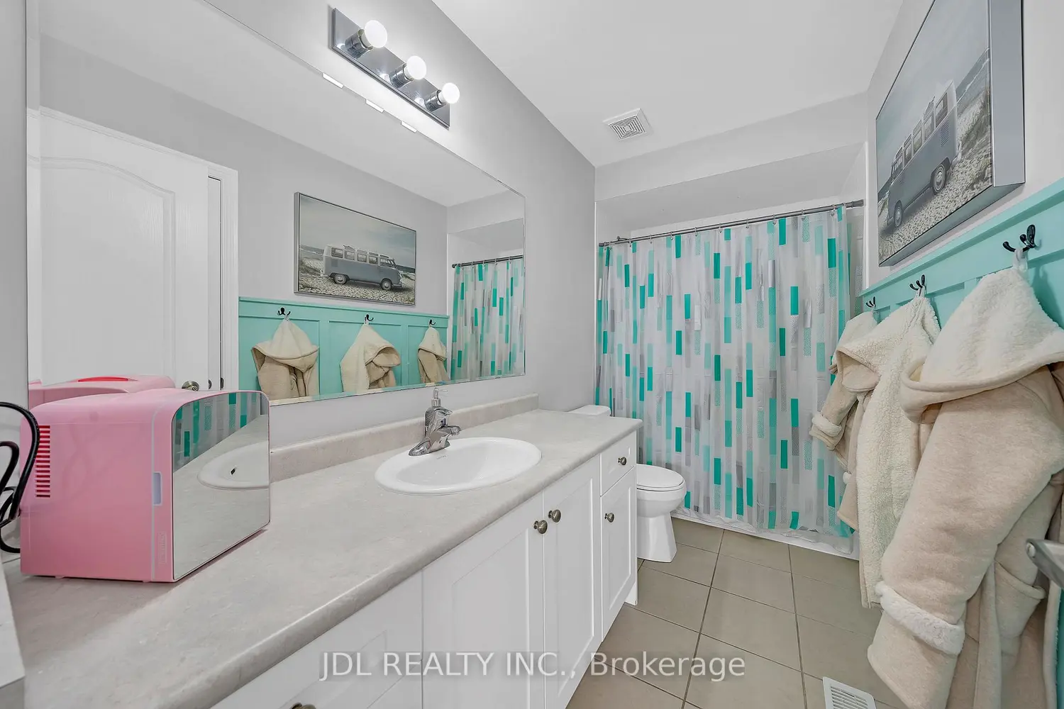 Additional image 13 of 376 Miller Park Avenue