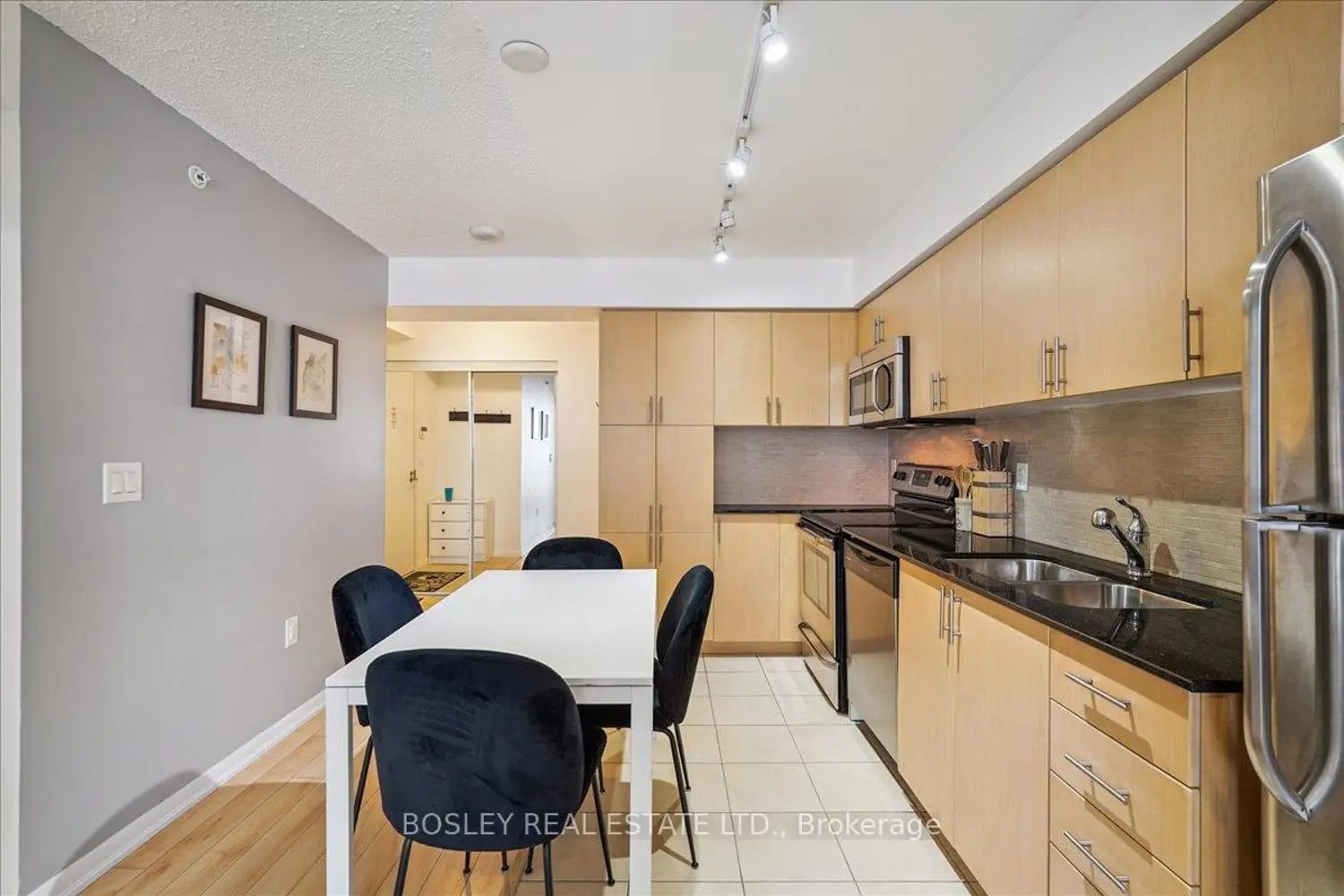 Additional image 5 of 800 Lawrence Avenue 1419