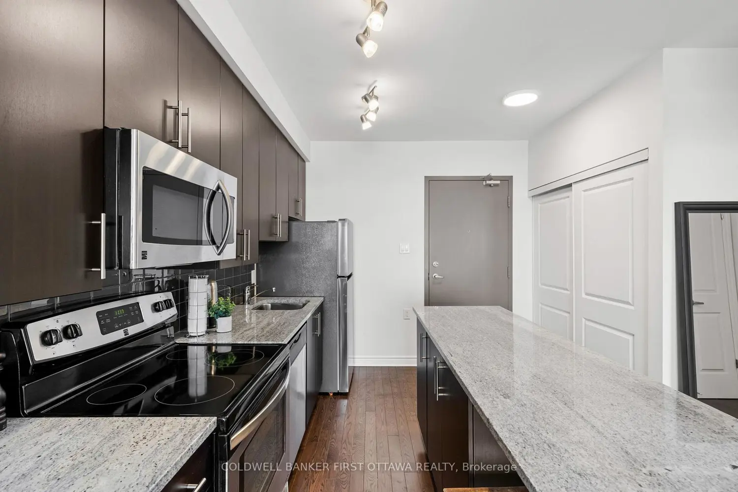 Additional image 7 of 3684 Fallowfield Road 204