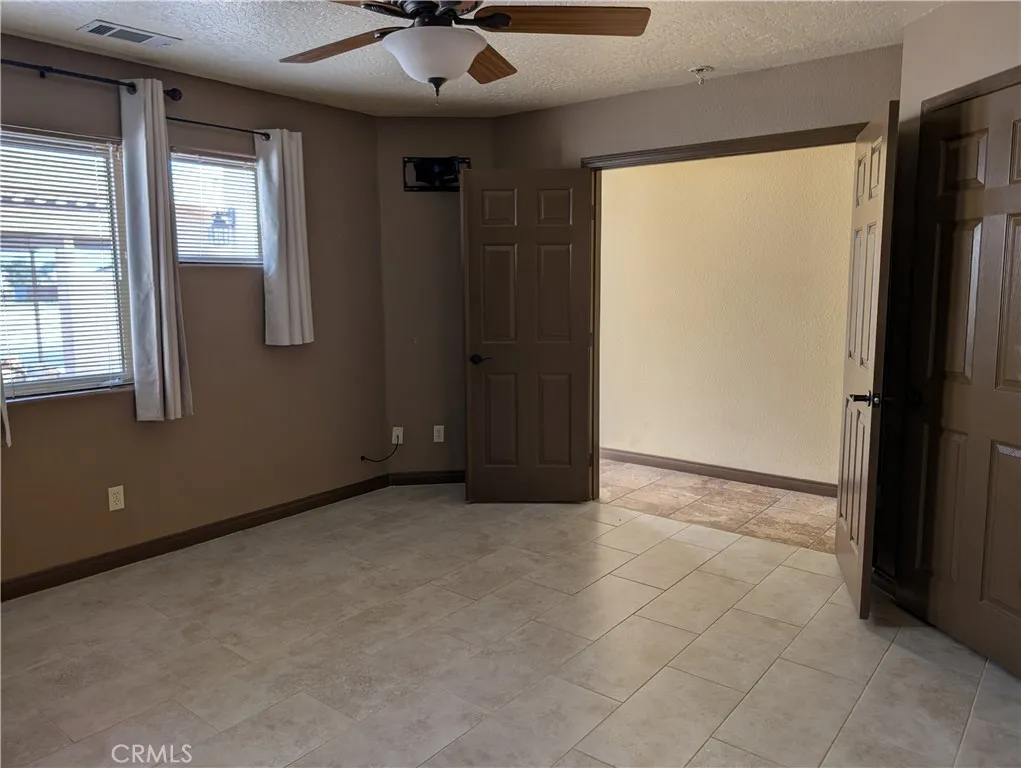 Additional image 18 of 27160 Vista Rd Unit 10, Helendale, CA 92342