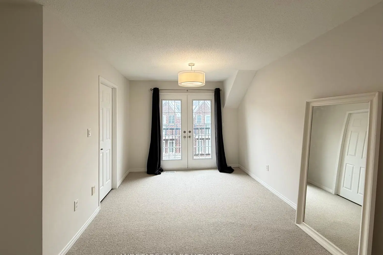 Additional image 10 of 109 The Queensway #108