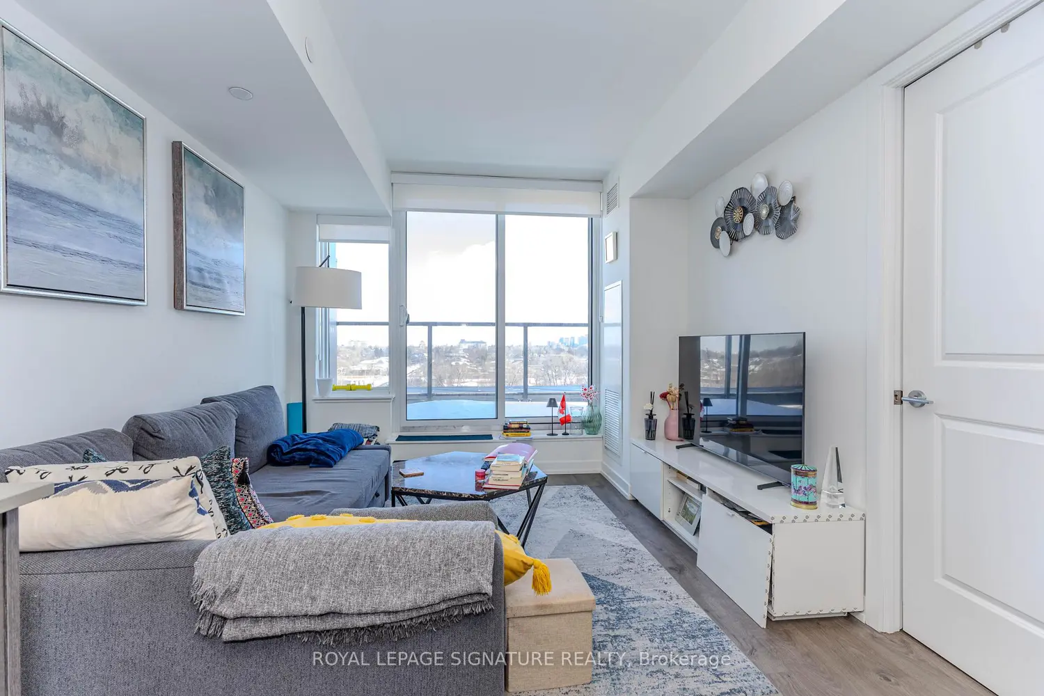 Additional image 10 of 556 Marlee Avenue 813