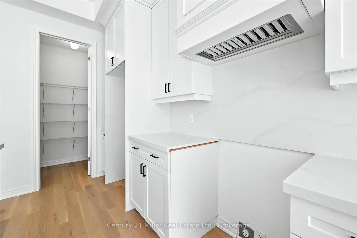 Additional image 7 of 3250 Millicent Avenue