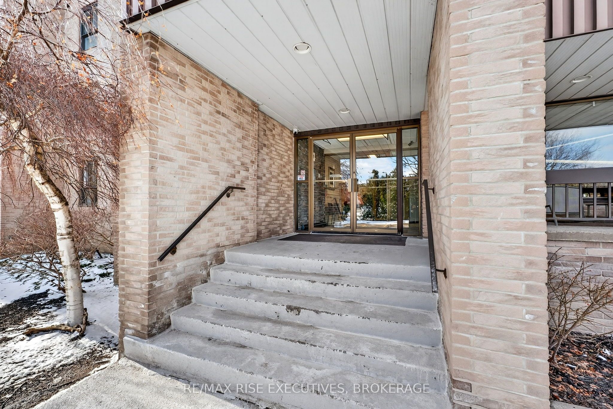 Additional image 4 of 409-334 Queen Mary Road, Kingston, ON, K7M 7E7