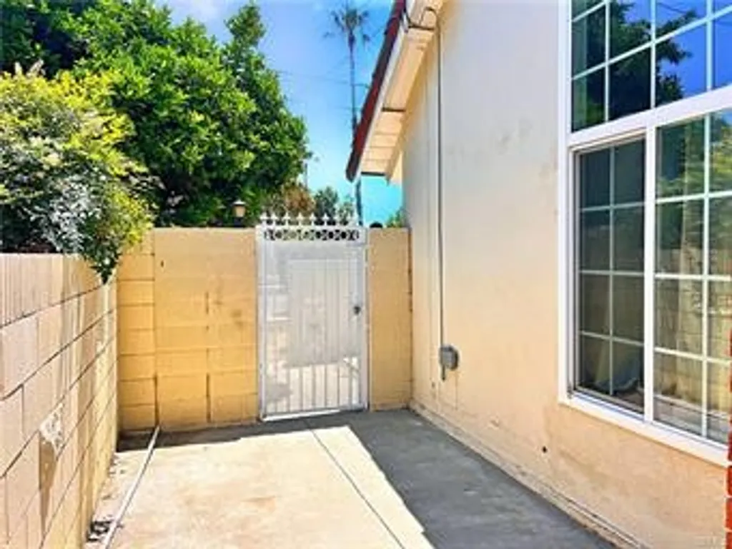 Additional image 8 of 20009 Arminta Street, Winnetka, CA 91306