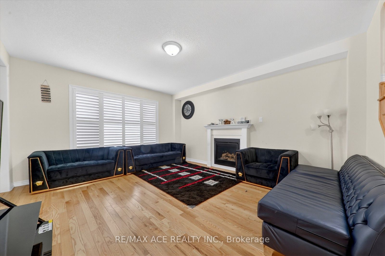 Additional image 6 of 4 Sanford Circle, Springwater, ON, L9X 2A8