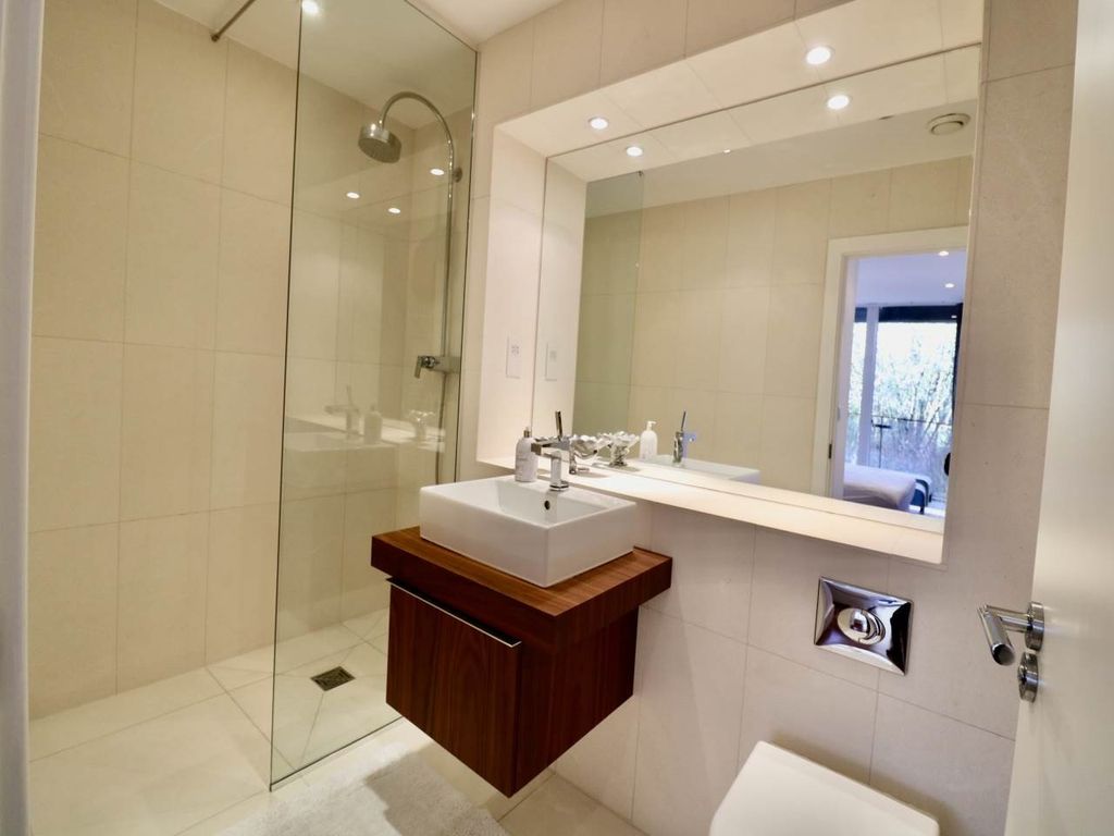Additional image 12 of 2 bed flat for saleThe Oak Building, Kingfisher Way CB2