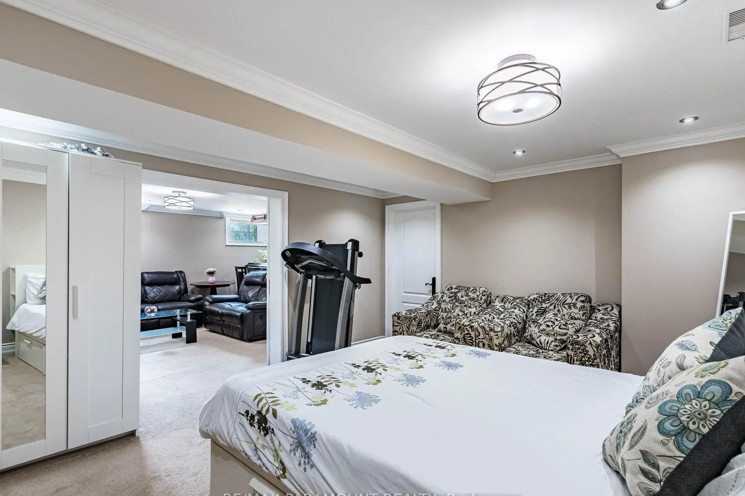 Additional image 13 of 14 King Street