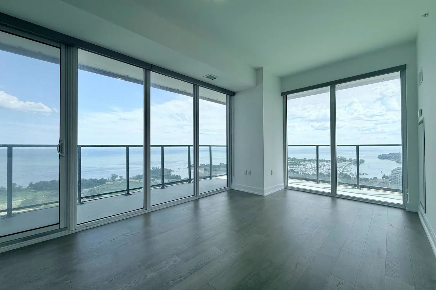 30 Shore Breeze Drive 2418