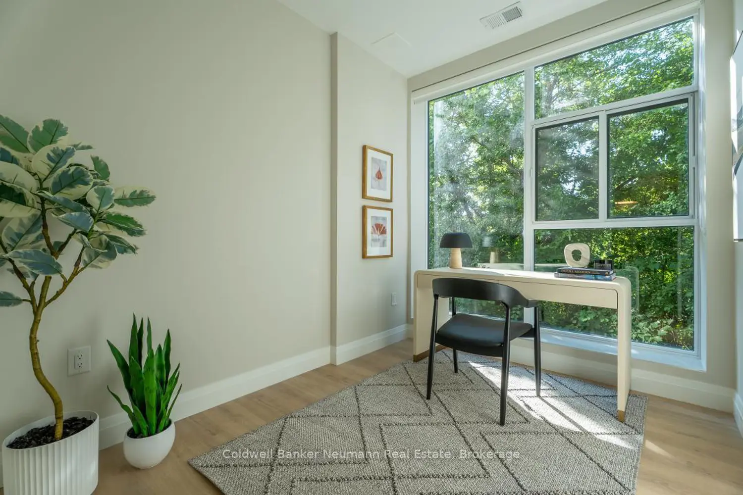 1882 Gordon Street 314 photo 3