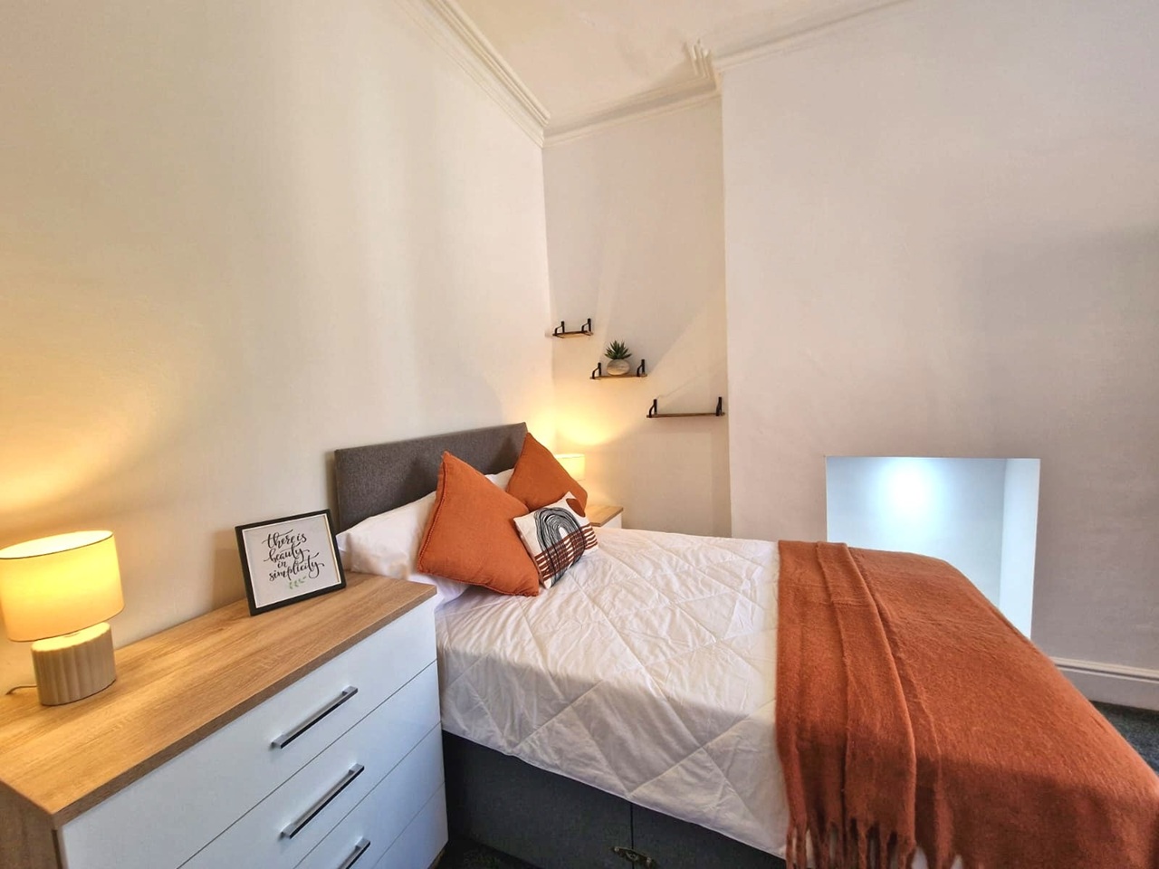 Additional image 10 of Bedsit, Gillott Road, B16, N1 7GU