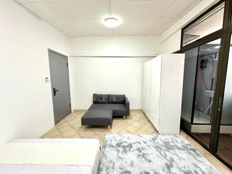777 Upper Serangoon Rd photo 3