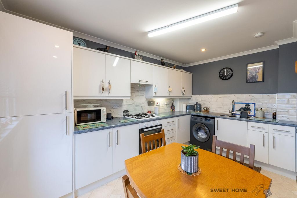 Additional image 10 of 2 bed flat for saleClyde Court, Carluke ML8