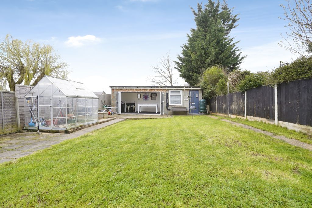Additional image 18 of 3 bed semi-detached house for saleAshcroft Road, Luton LU2